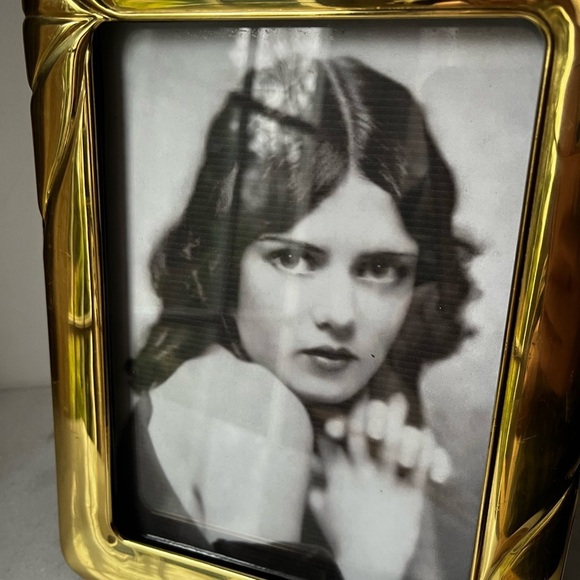 Solid Brass Photo Frame 6.5”x8.5” Vintage for 5”x7” photo.. - Picture 7 of 16